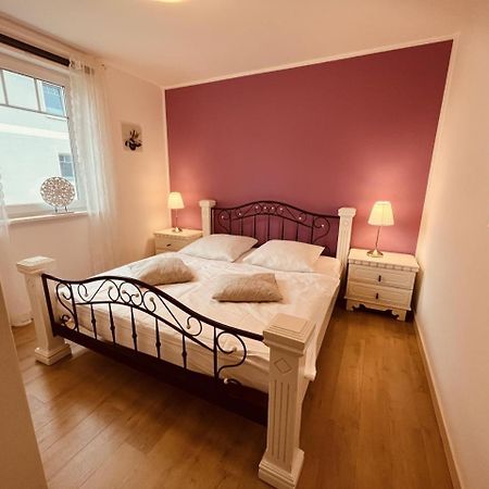 Ferienwohnung Asia In Born Eksteriør billede